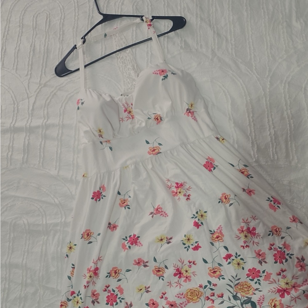 🤍🖤Sleeveless Sundresses with Pink Floral Pattern